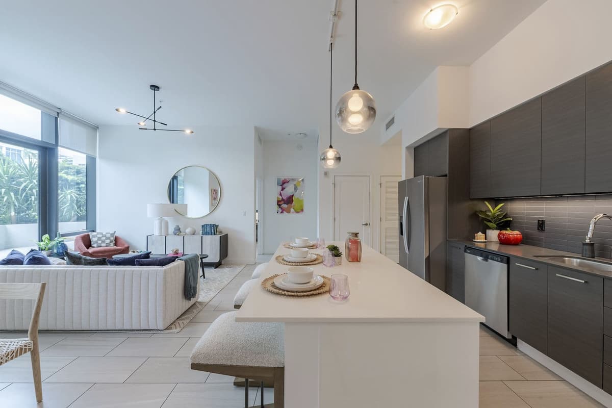 Neo Edgewater — Edgewater, Miami